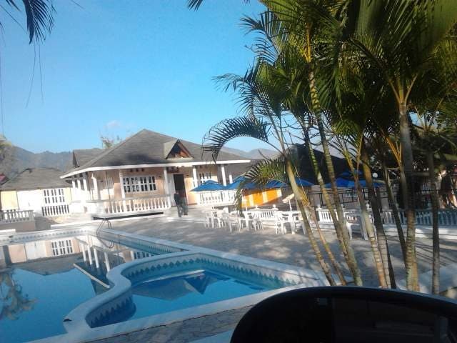 Hotel Constanza