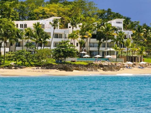 Infiniti Blu Luxury Ocean Front Condos