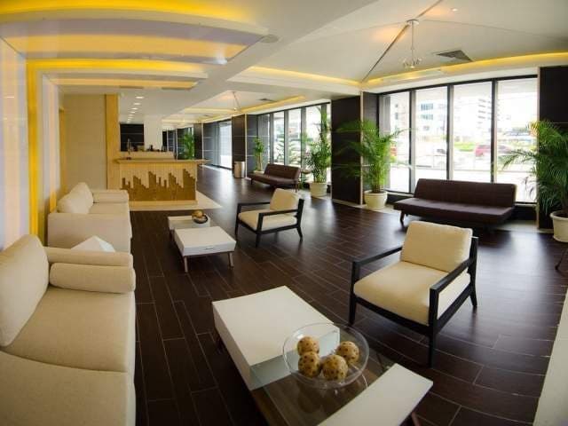 Weston Suites Hotel
