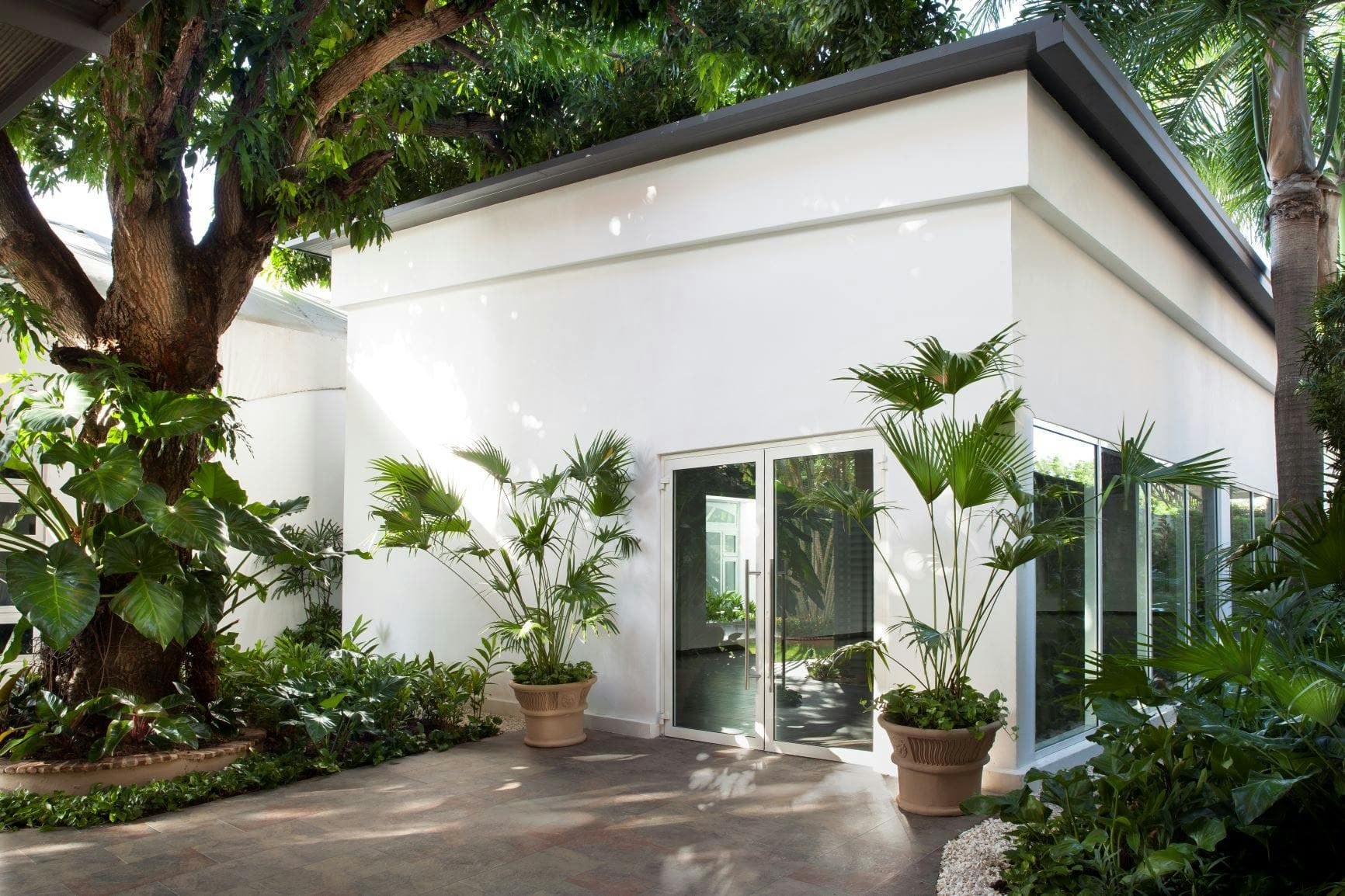 El Embajador, A Royal Hideaway Hotel