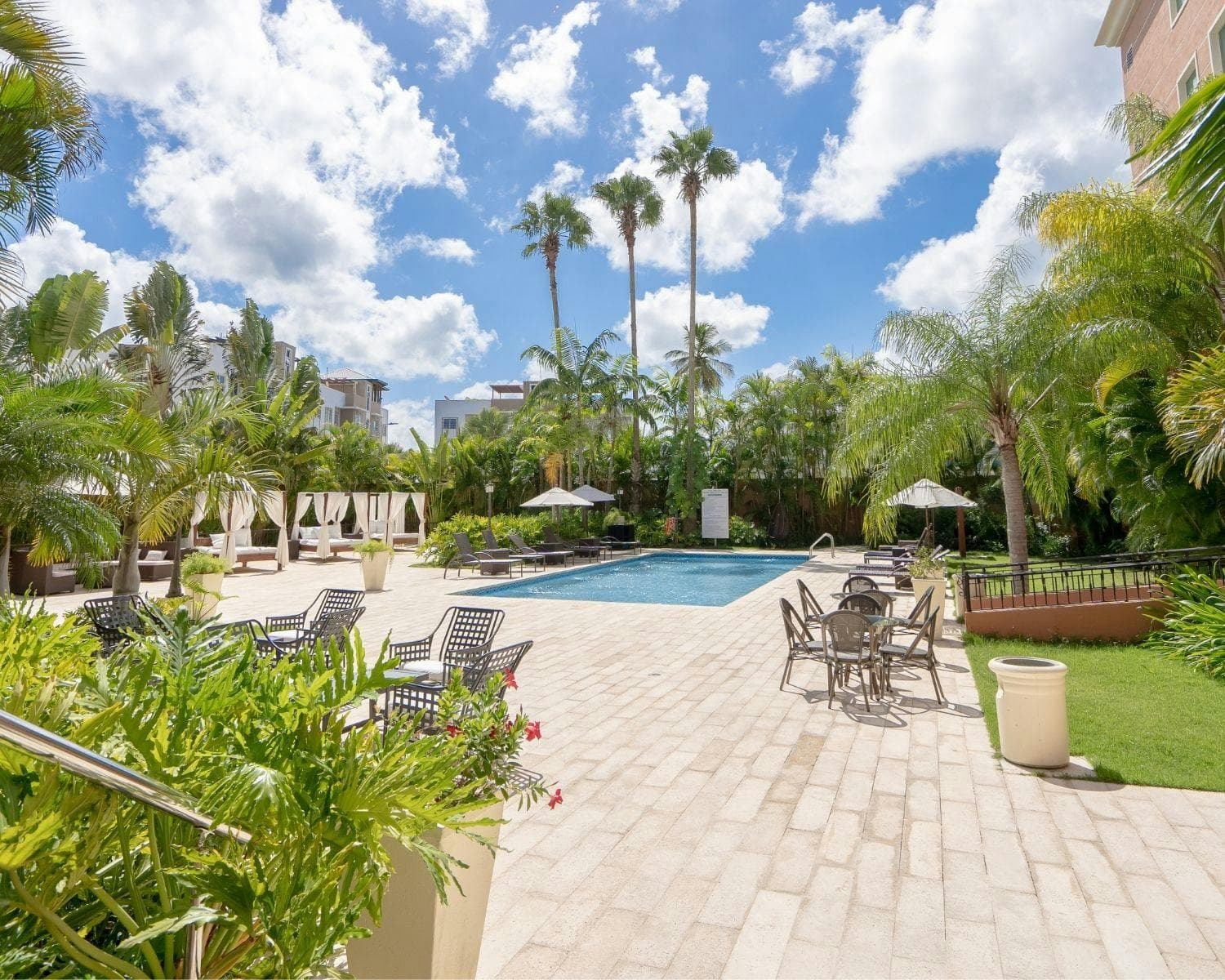 Hodelpa Garden Court